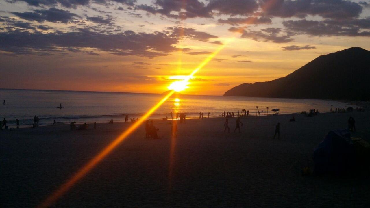 Maresias - Frente P/ Praia - Cond. Fechado - Piscina Aquecida!!!Wi Fi Exclusiva Sao Sebastiao  Kültér fotó